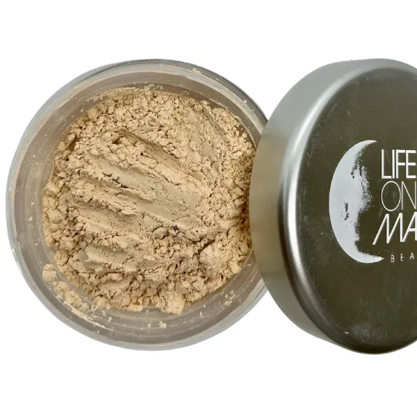 Mineral Loose Powder in Light SPF 25