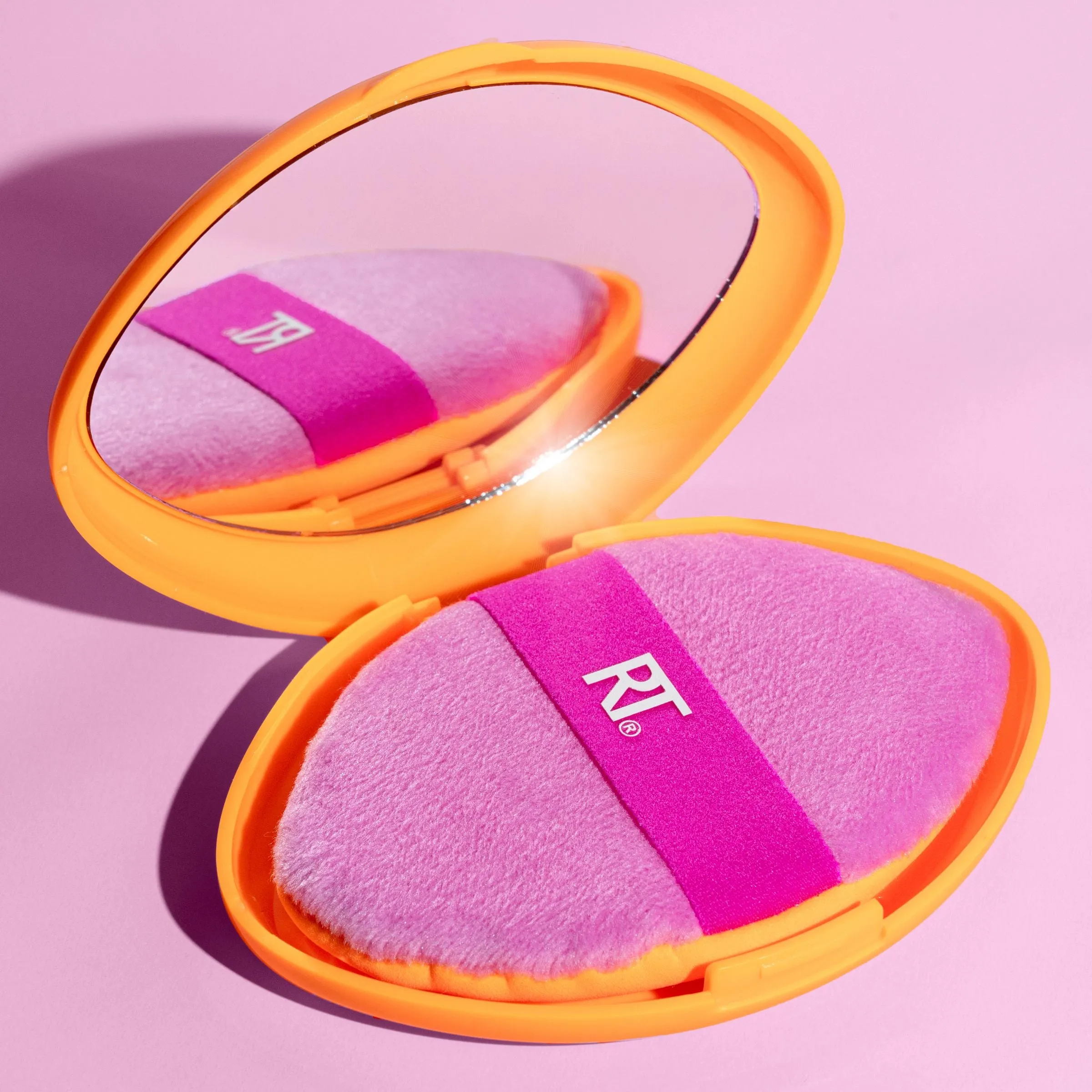 Miracle 2-In-1 Powder Puff   Travel Case