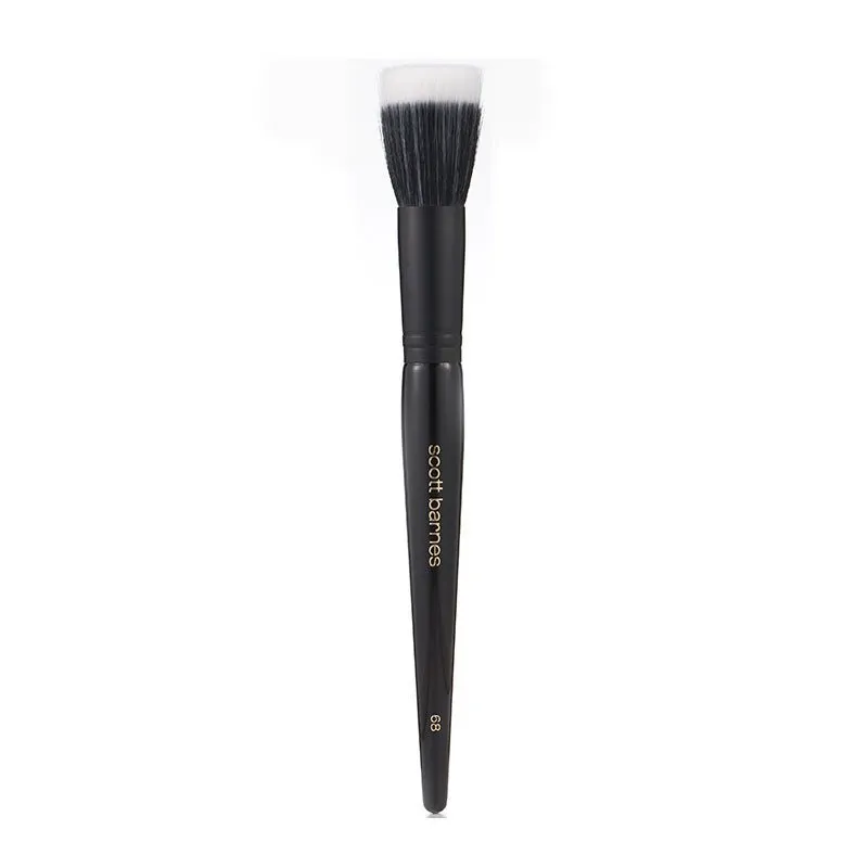 Scott Barnes #68 Ultimate Foundation Brush